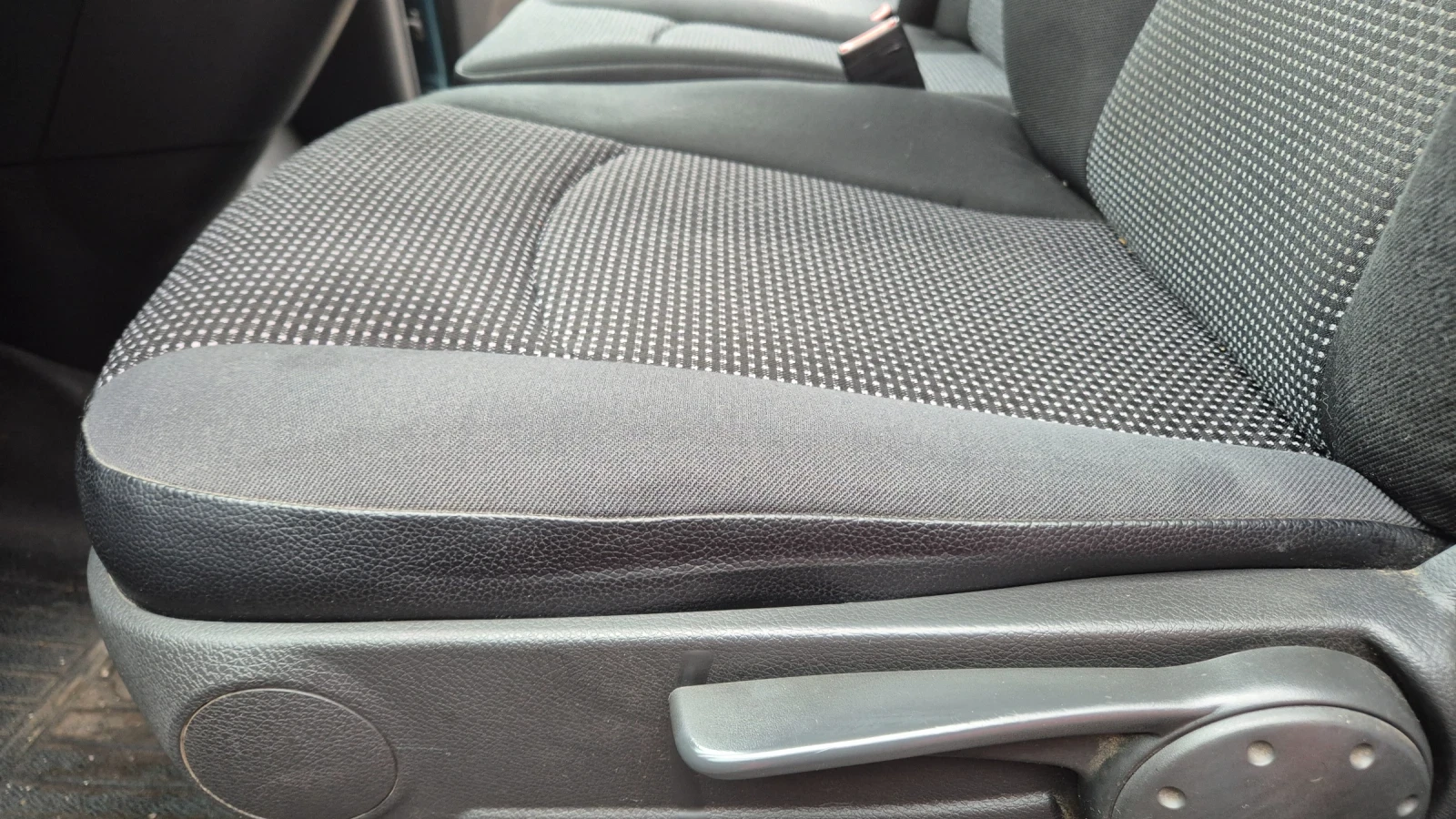 Mercedes-Benz Vito ВИСОК дълъг 2.3d товарен, снимка 8 - Бусове и автобуси - 54384132
