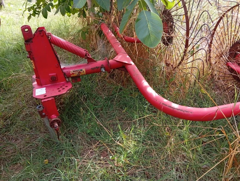 Сенообръщачка Друга марка Турски , снимка 3 - Селскостопанска техника - 52953469