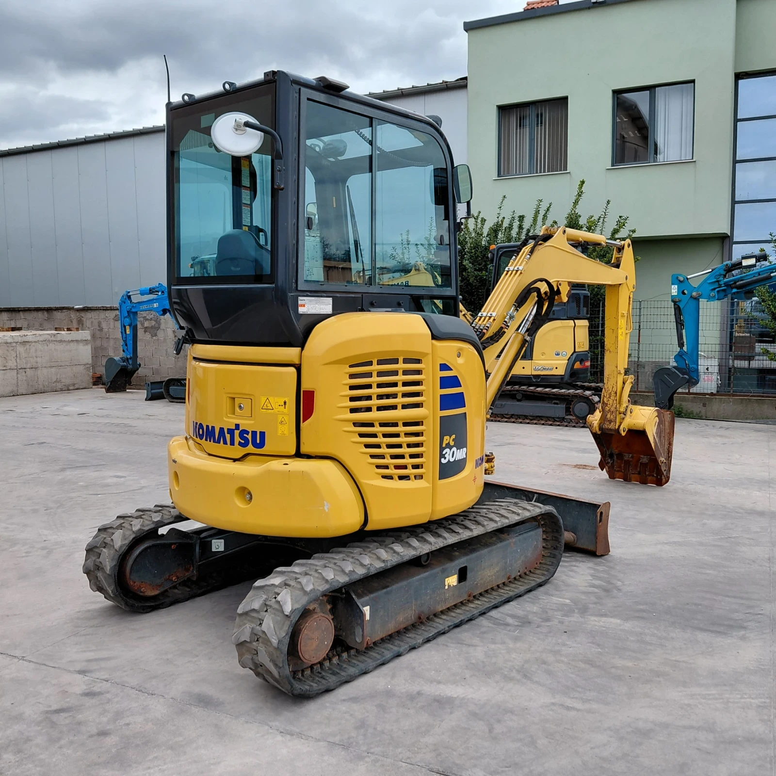 Багер Komatsu PC30MR-5N0 * КЛИМАТИК * НАЛИЧЕН * ТОП СЪСТОЯНИЕ * , снимка 5 - Индустриална техника - 52638275