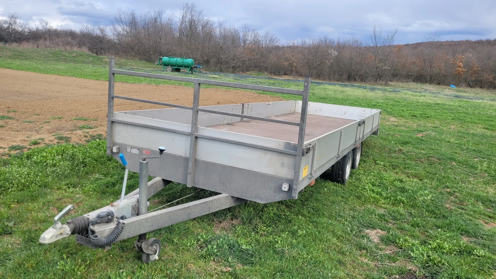 �� ��������� ����� 2700 | Mobile.bg � ����������� 2