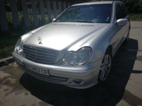 Mercedes-Benz C 200, снимка 12