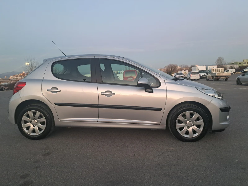 Peugeot 207 1.4-75ps.* TOP* , снимка 7 - Автомобили и джипове - 47580505