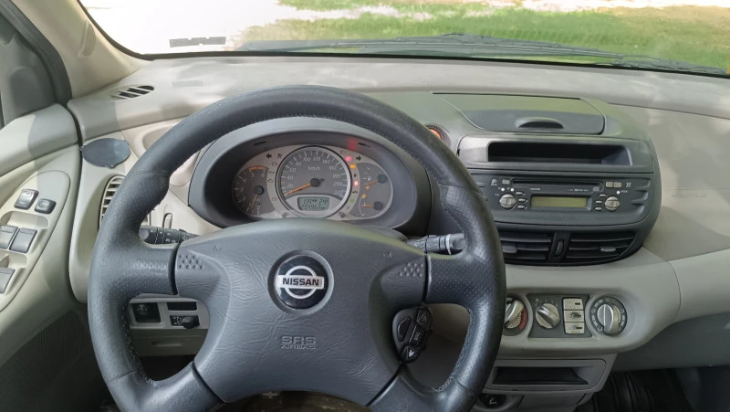 Nissan Almera tino 2.2 DCI, снимка 10 - Автомобили и джипове - 47726074