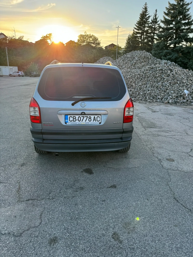 Opel Zafira 2.0 dti, снимка 3 - Автомобили и джипове - 47327353