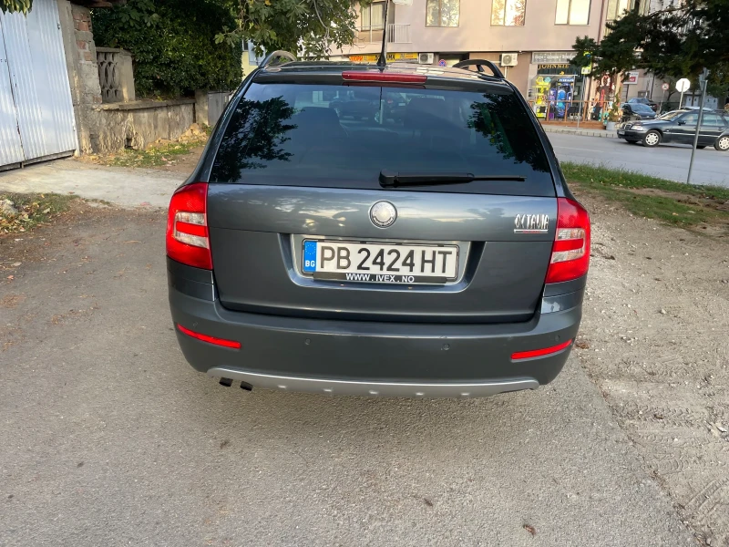 Skoda Octavia SCOUT, снимка 3 - Автомобили и джипове - 47525150