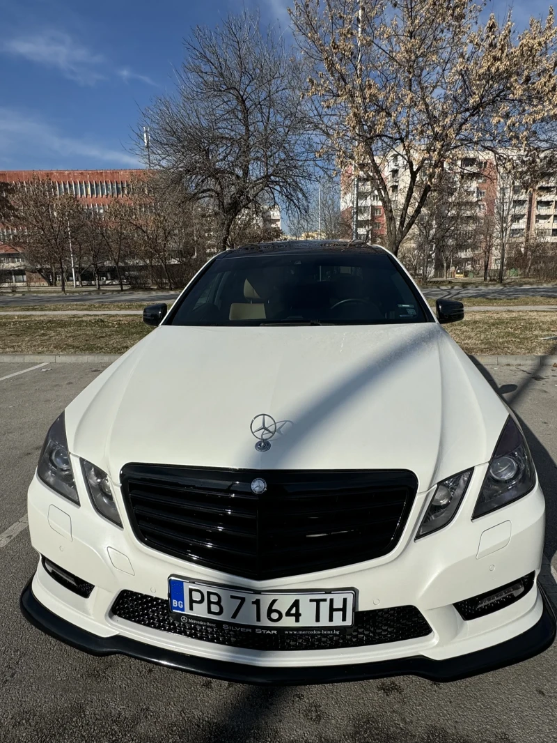 Mercedes-Benz E 500 4matic, снимка 4 - Автомобили и джипове - 48605717