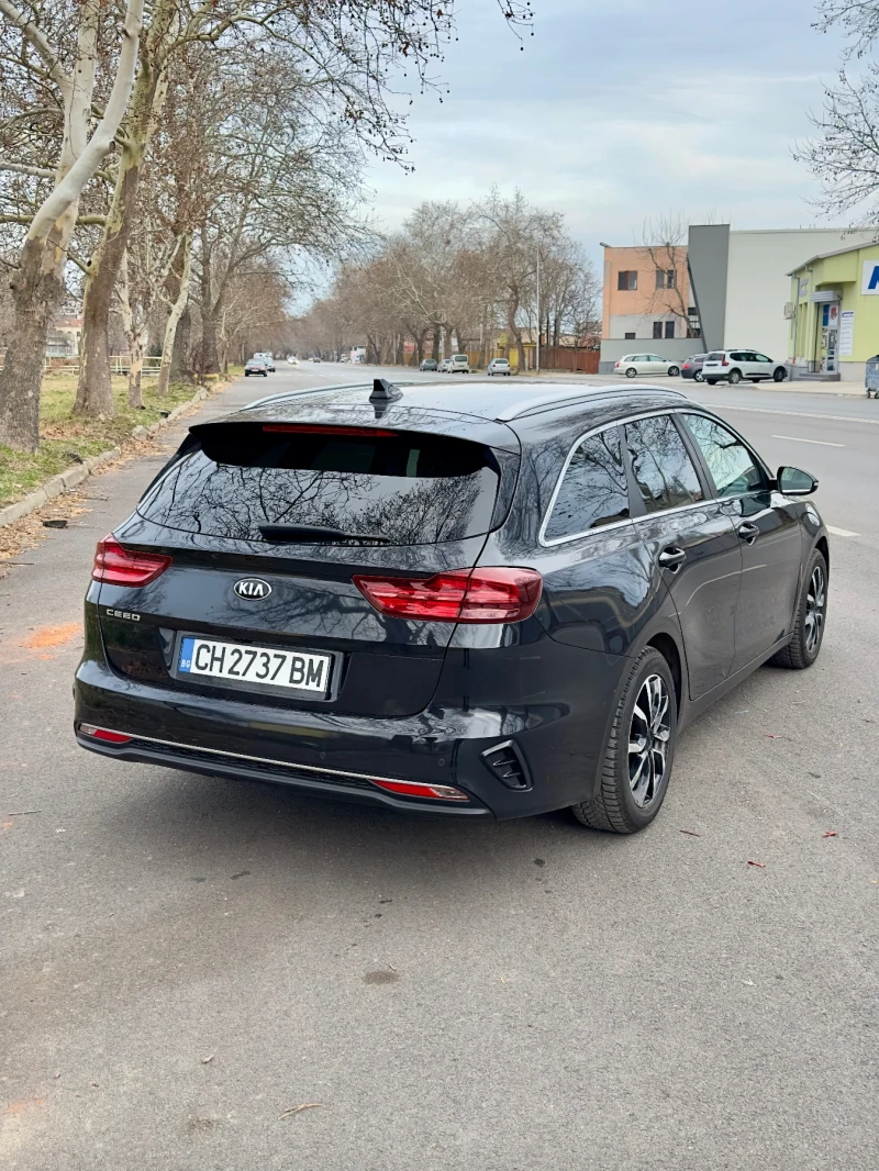 Kia Ceed 1.4 TGDI SW, снимка 5 - Автомобили и джипове - 49118653