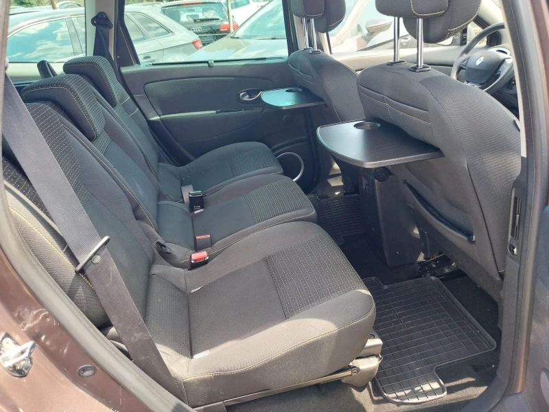 Renault Grand scenic 1.9 DCI 131kc, снимка 12 - Автомобили и джипове - 51305266