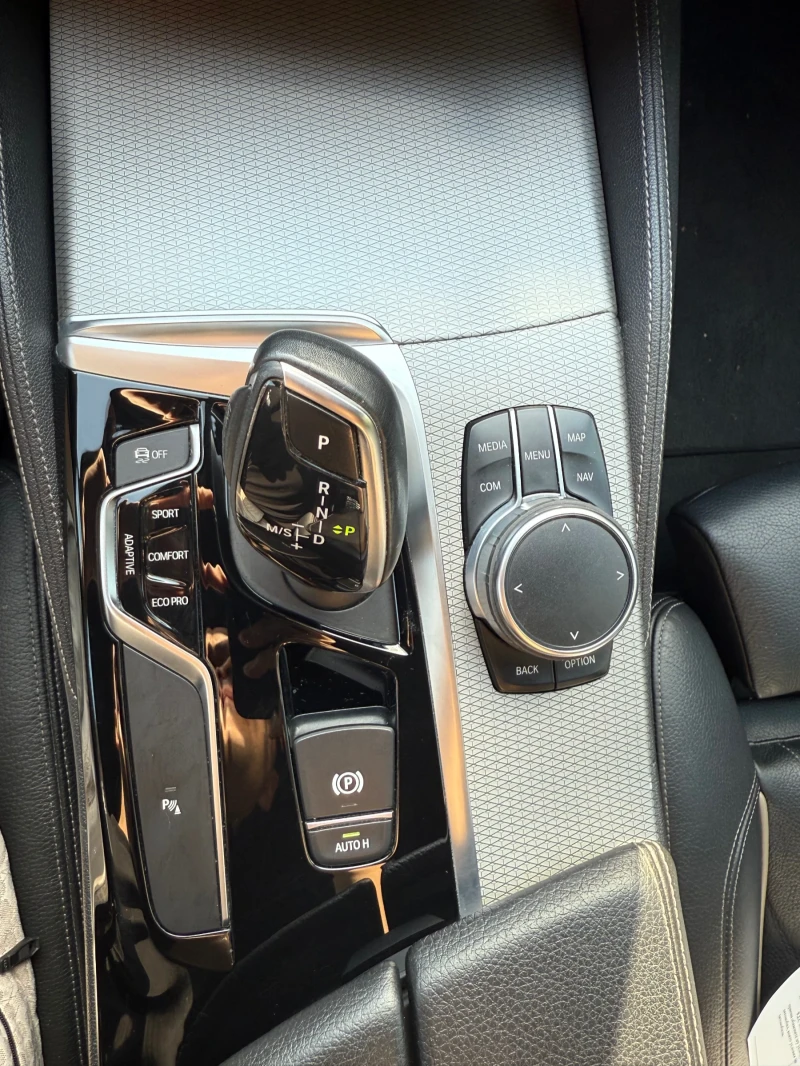 BMW 530 530d Xdrive - ориг. М пакет, снимка 12 - Автомобили и джипове - 52542802