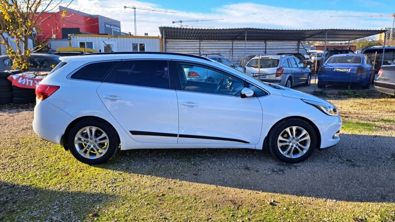 Kia Ceed 1.4 CRDI, снимка 8 - Автомобили и джипове - 52538136
