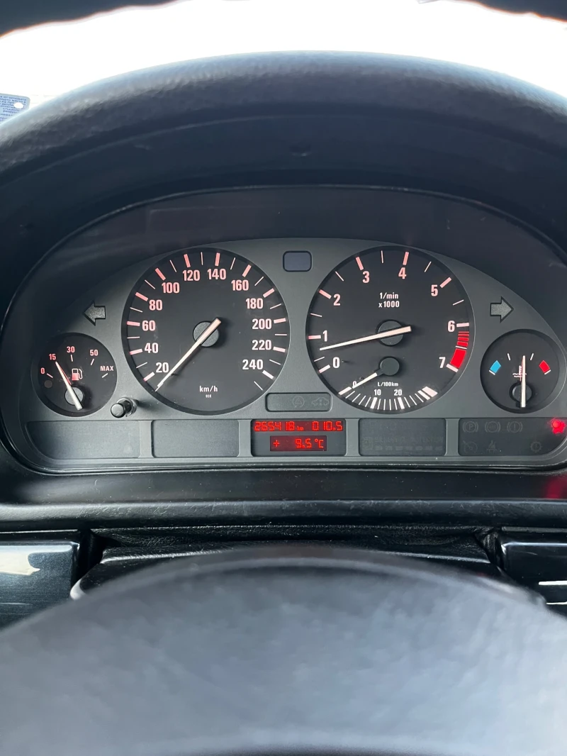 BMW 520 E39, снимка 7 - Автомобили и джипове - 52632318