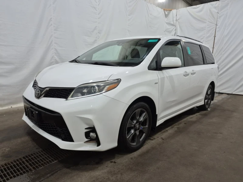 Toyota Sienna * SE * CARFAX * БЕЗ ПЪРВОНАЧАЛНА ВНОСКА