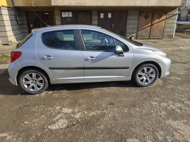 Peugeot 207, снимка 3 - Автомобили и джипове - 53356328