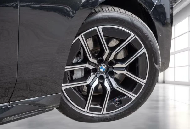 BMW 750 e xDrive = M-Sport = Shadow Line Гаранция - изображение 4
