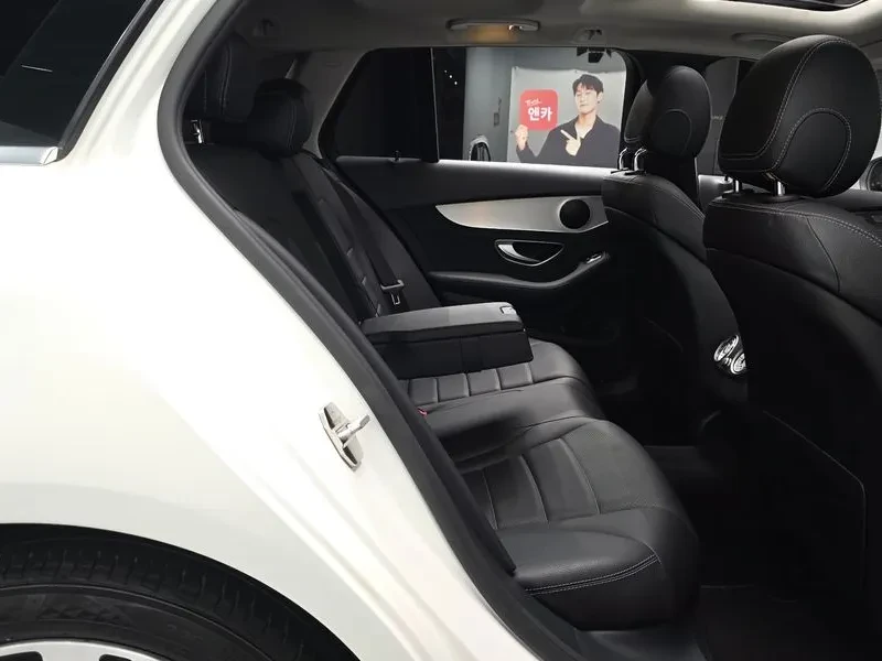 Mercedes-Benz C 220 D 4MATIC ESTATE, снимка 10 - Автомобили и джипове - 54911422