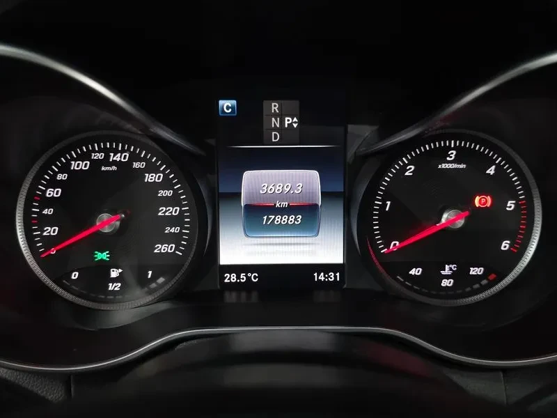 Mercedes-Benz C 220 D 4MATIC ESTATE, снимка 7 - Автомобили и джипове - 54911422