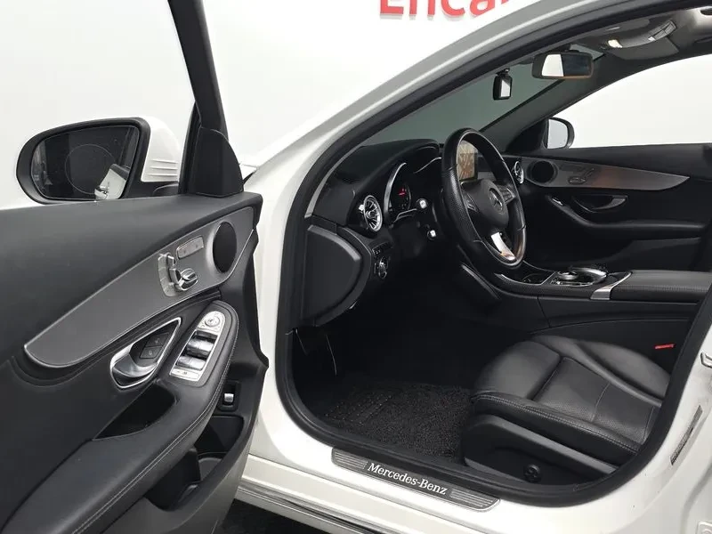 Mercedes-Benz C 220 D 4MATIC ESTATE, снимка 9 - Автомобили и джипове - 54911422