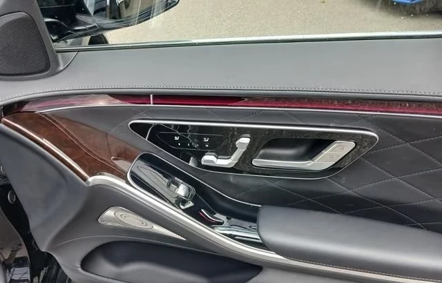 Mercedes-Benz S 450 d 4MATIC/LONG/AMG LINE/360/HEAD UP/BURMESTER, снимка 13 - Автомобили и джипове - 55987959