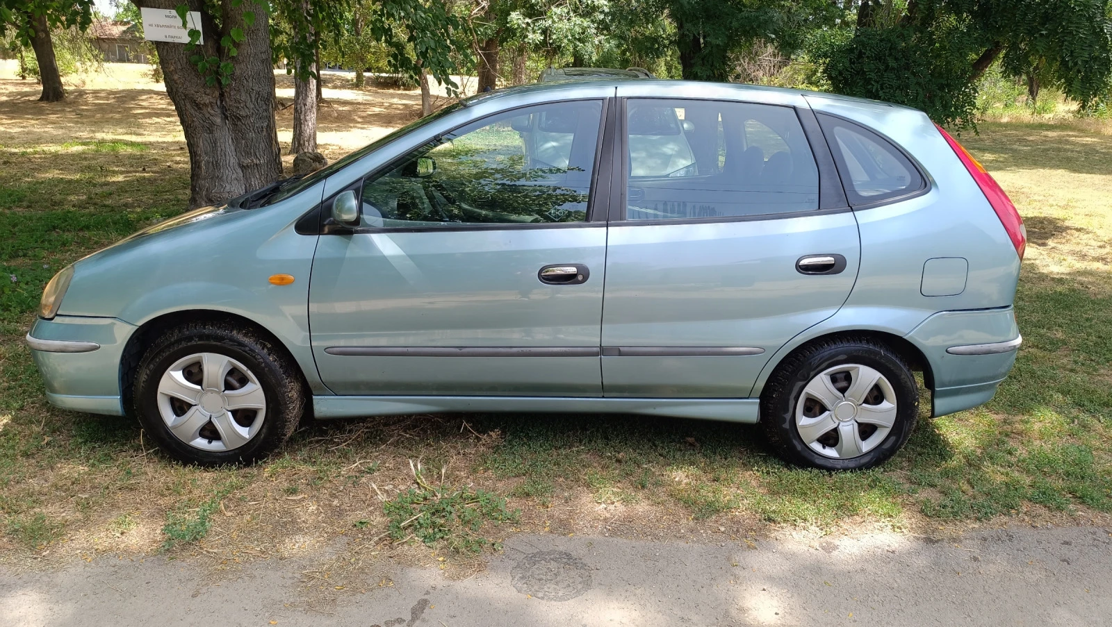 Nissan Almera tino 2.2 DCI - изображение 3