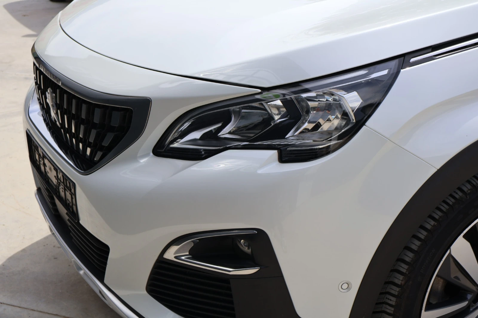 Peugeot 3008 1.2 130hp EU6 AUTOMATIC - изображение 6