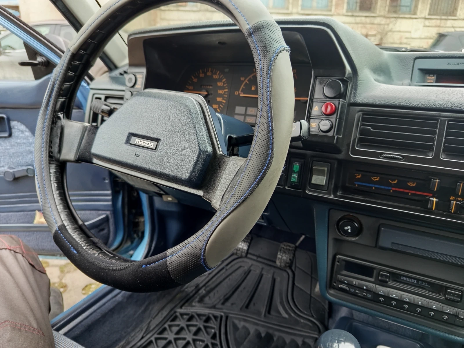 Mazda 323 1.3 - изображение 5