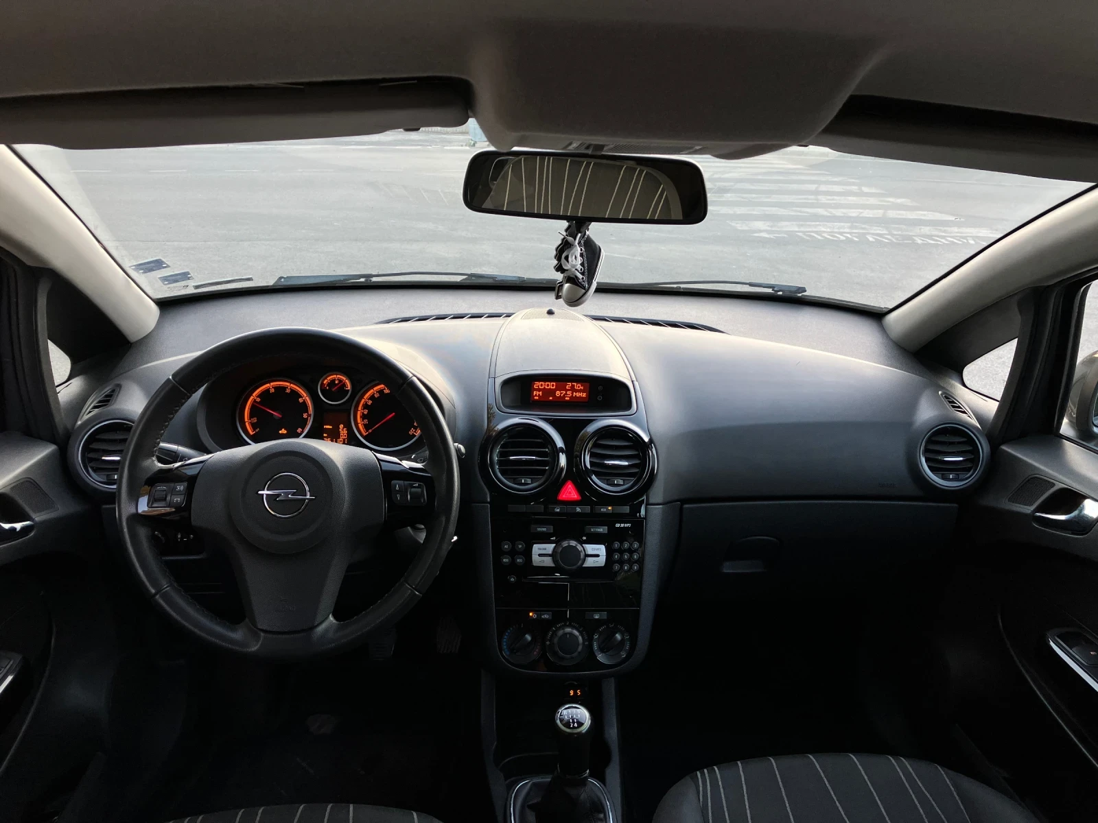 Opel Corsa  - изображение 7