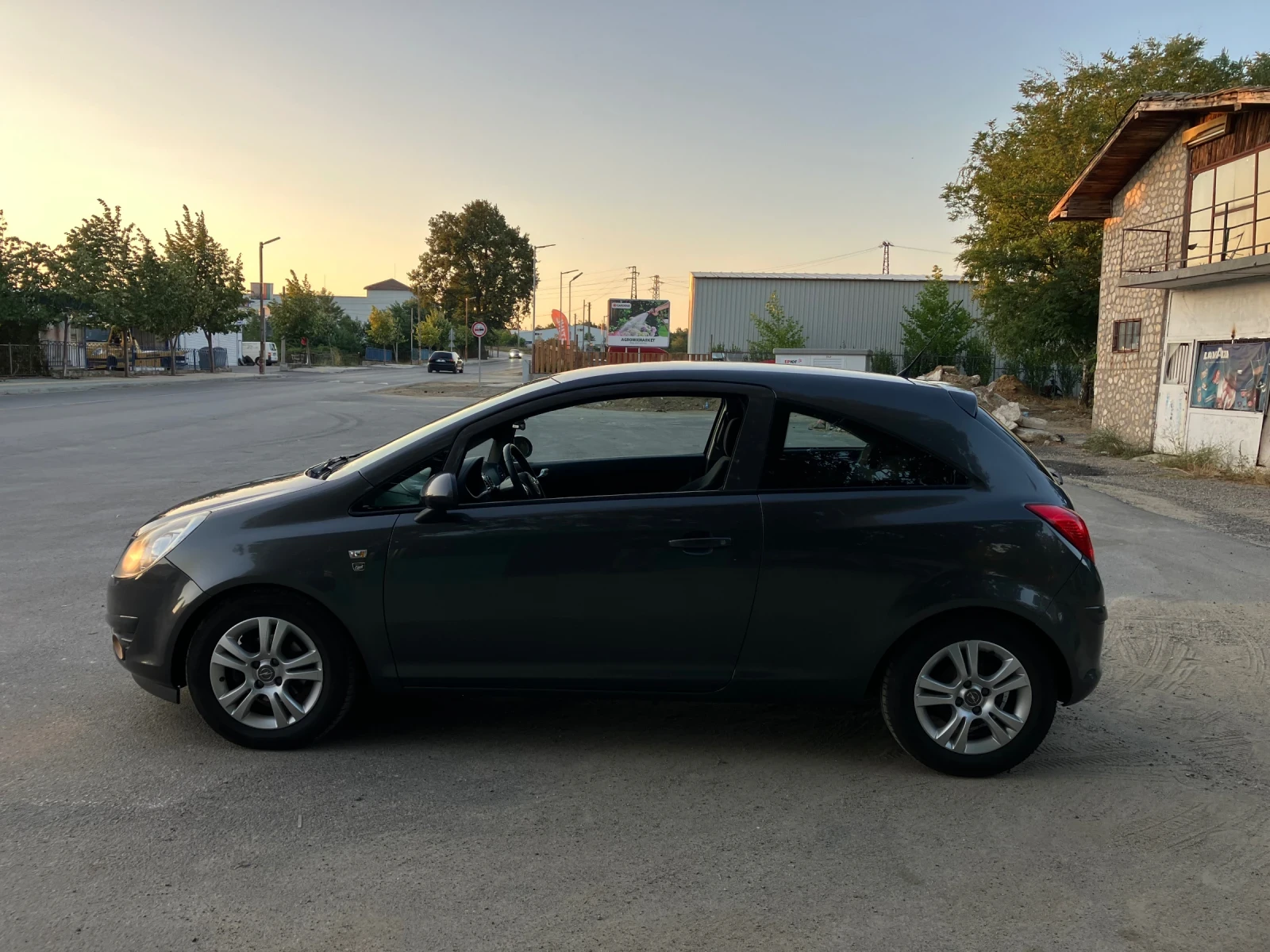 Opel Corsa  - изображение 4