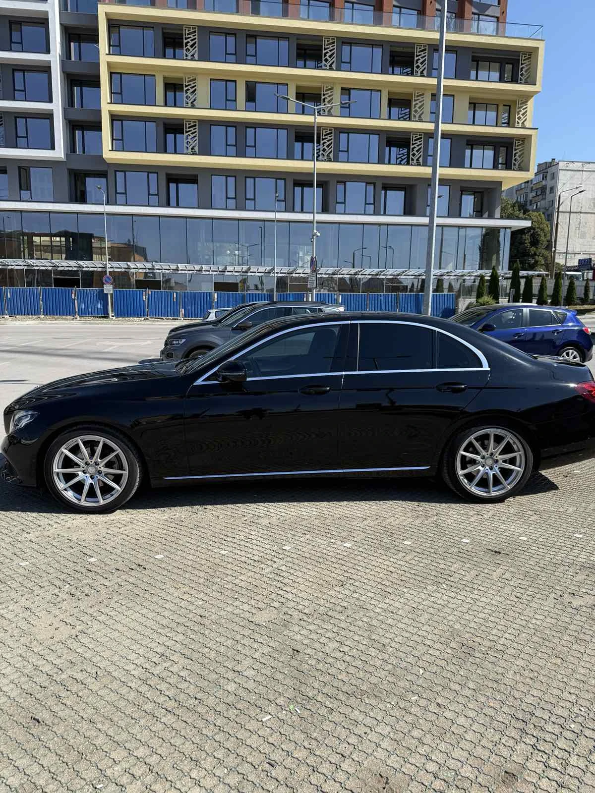 Mercedes-Benz E 220  - изображение 6