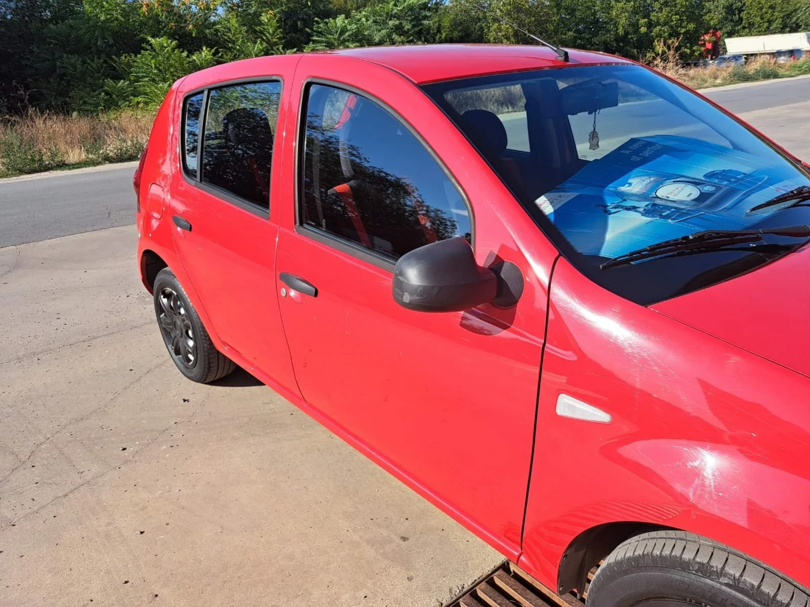 Dacia Sandero 1.4 Gaz BENZENE  - изображение 2