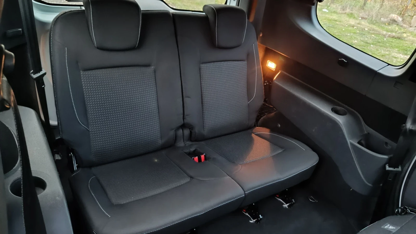 Dacia Lodgy 1.6-102 ГАЗ-7 местен  - изображение 8