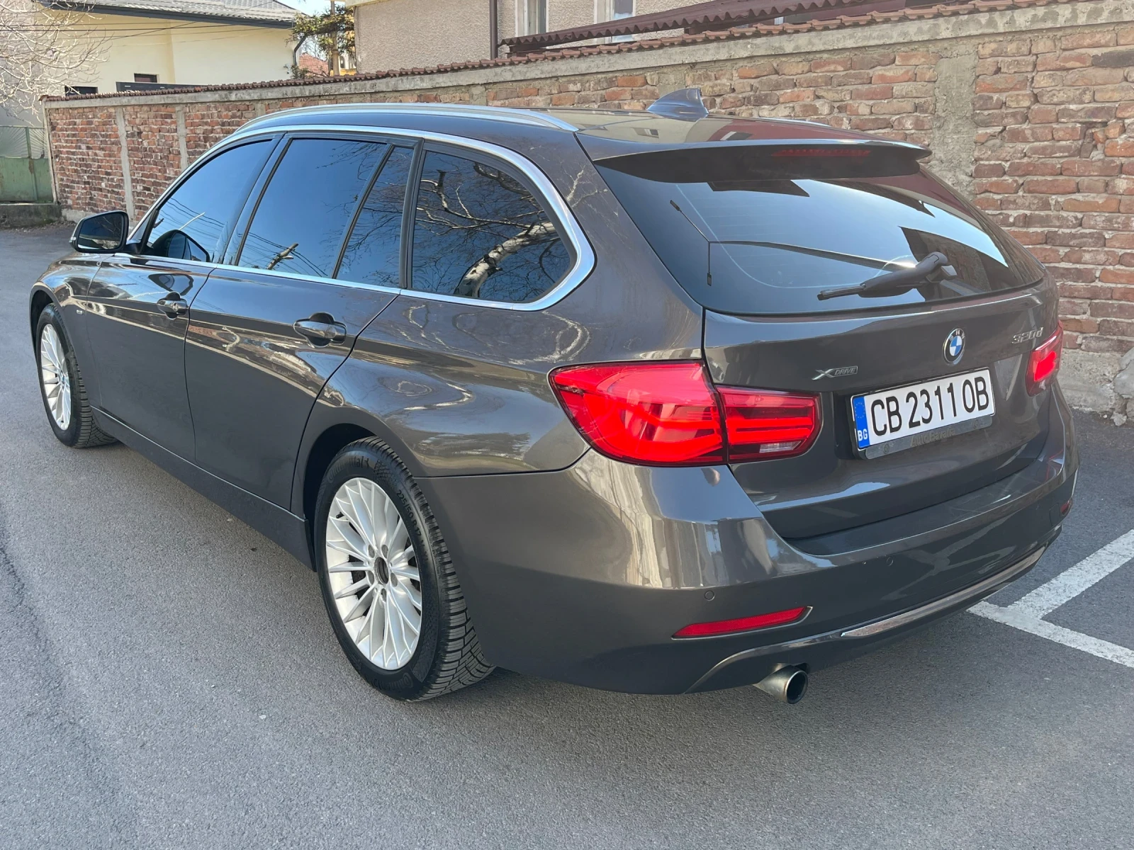 BMW 320 Luxury  - изображение 2