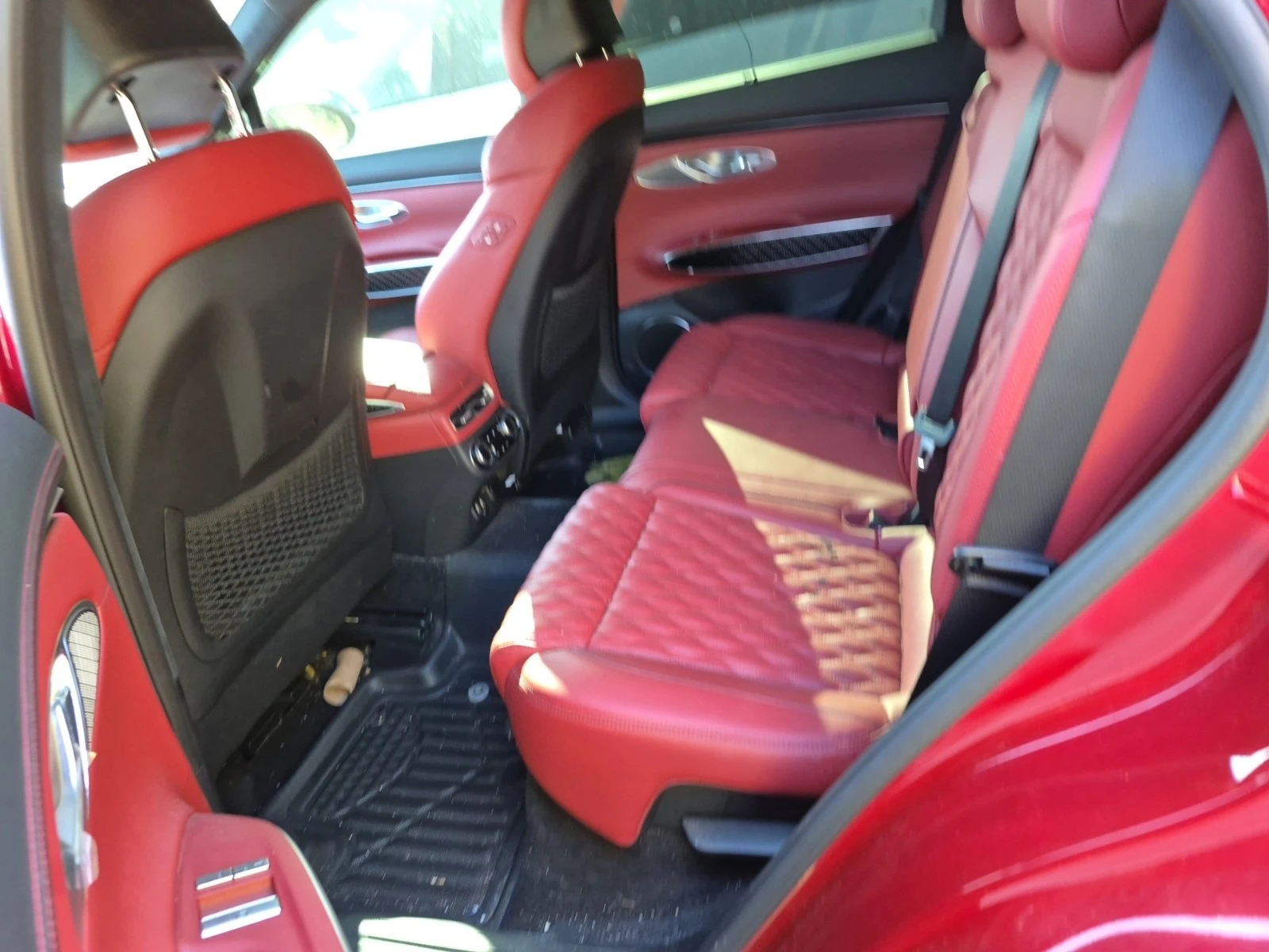 Genesis GV70 3.5L 6cyl AWD, снимка 13 - Автомобили и джипове - 53865861