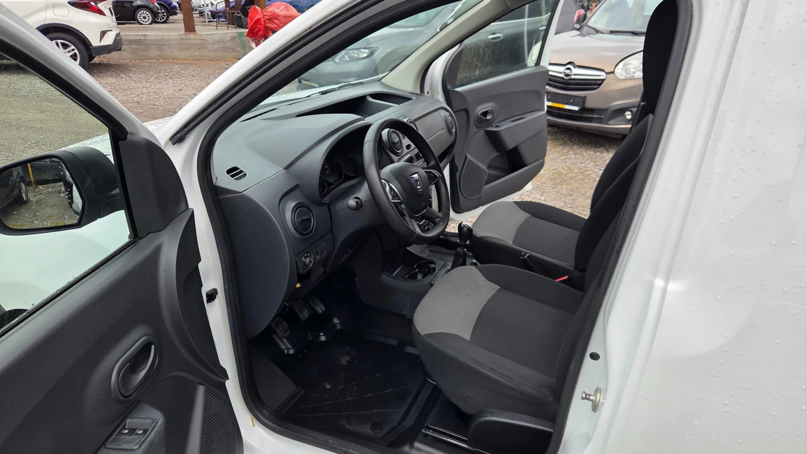 Dacia Dokker 1.5 DCi EUR.6B, снимка 9 - Автомобили и джипове - 54166267