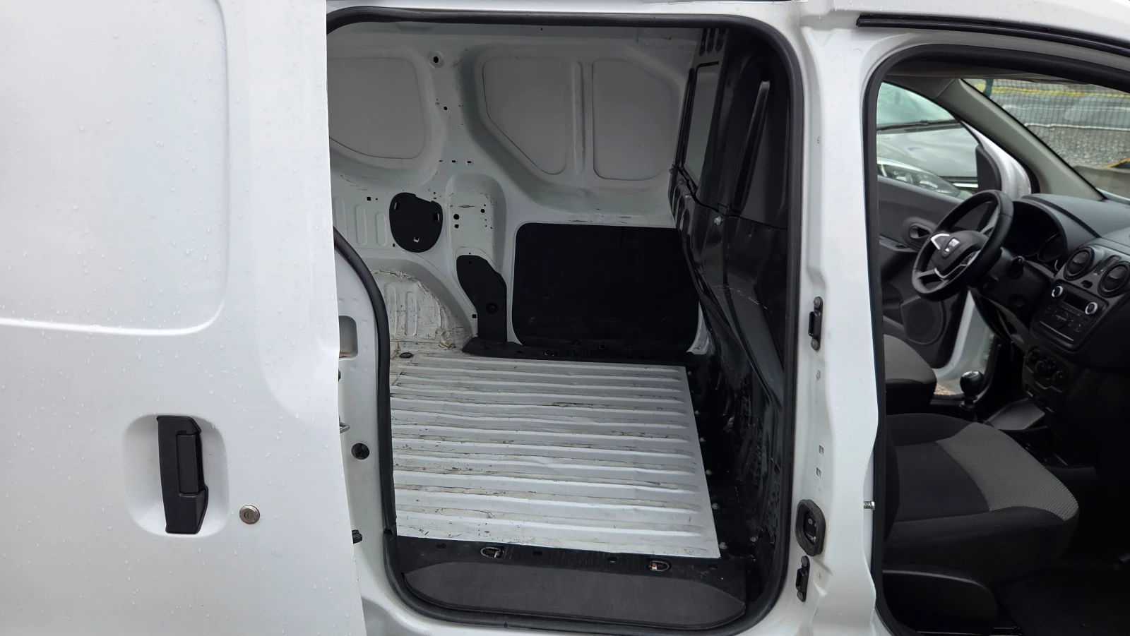 Dacia Dokker 1.5 DCi EUR.6B, снимка 12 - Автомобили и джипове - 54166267