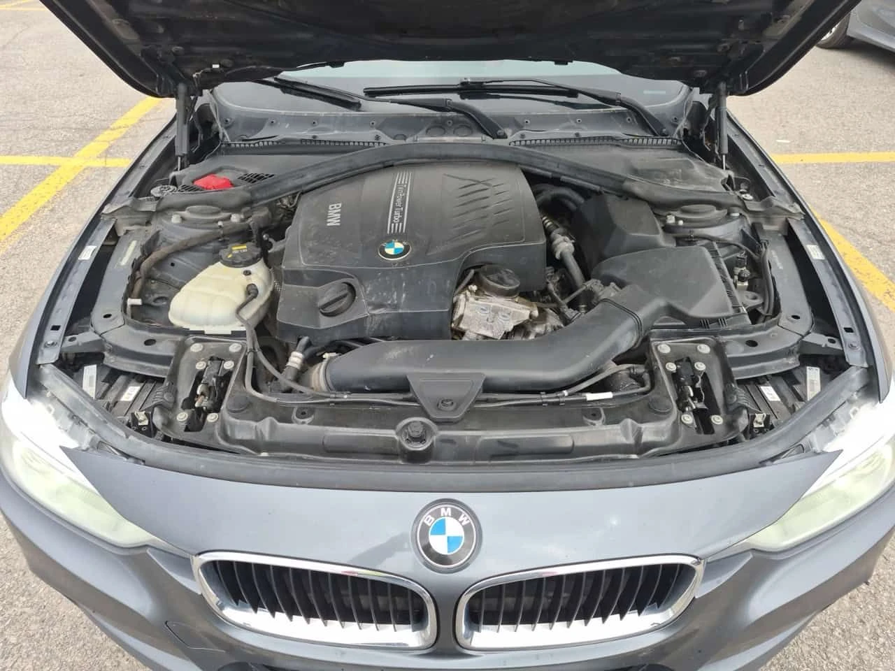 BMW 335  335I XDRIVE | HARMAN KARDON | MEMORY | RED INT | Mobile.bg � ����������� 17
