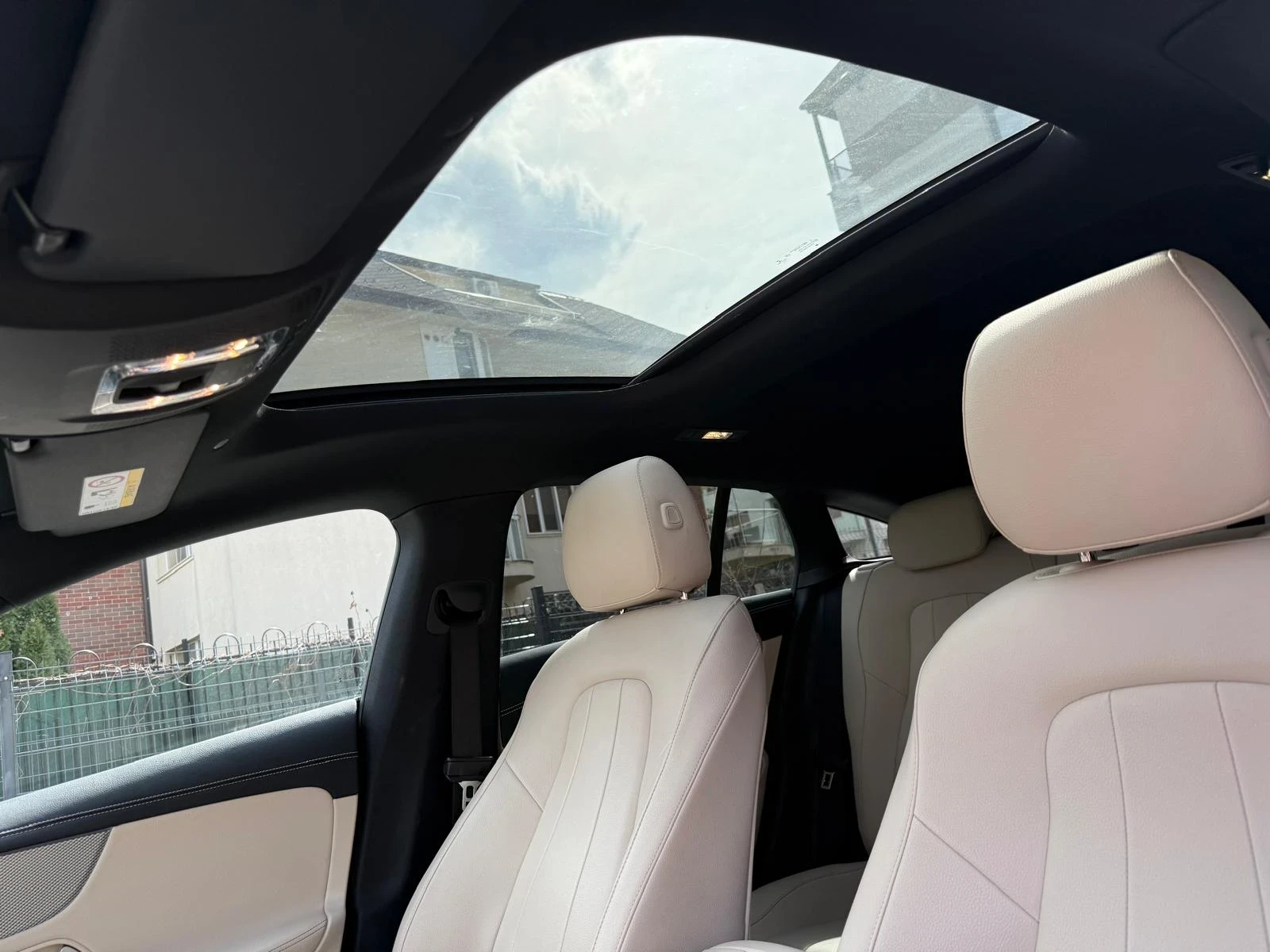 Mercedes-Benz CLA 250 250e, снимка 7 - Автомобили и джипове - 55133021