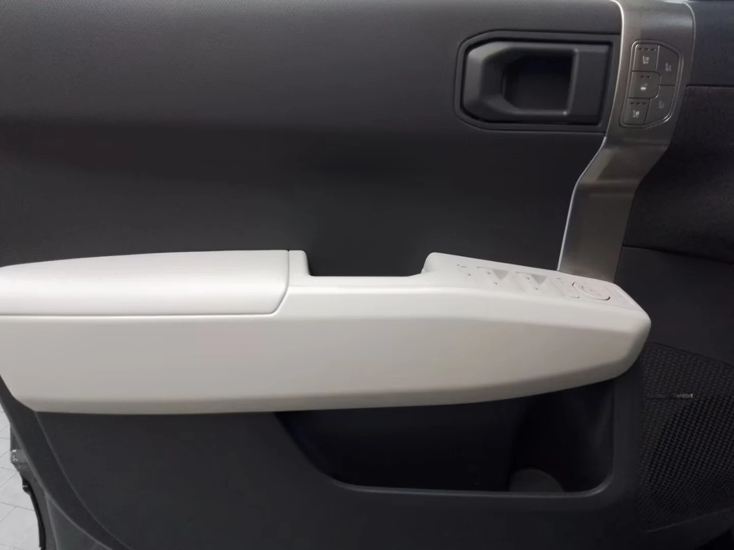 Kia EV3 GT-Line 81kWh  KIA CERTIFIED  Warranty | Mobile.bg � ����������� 7