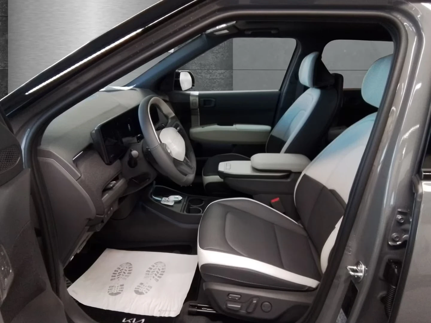 Kia EV3 GT-Line 81kWh  KIA CERTIFIED  Warranty | Mobile.bg � ����������� 5