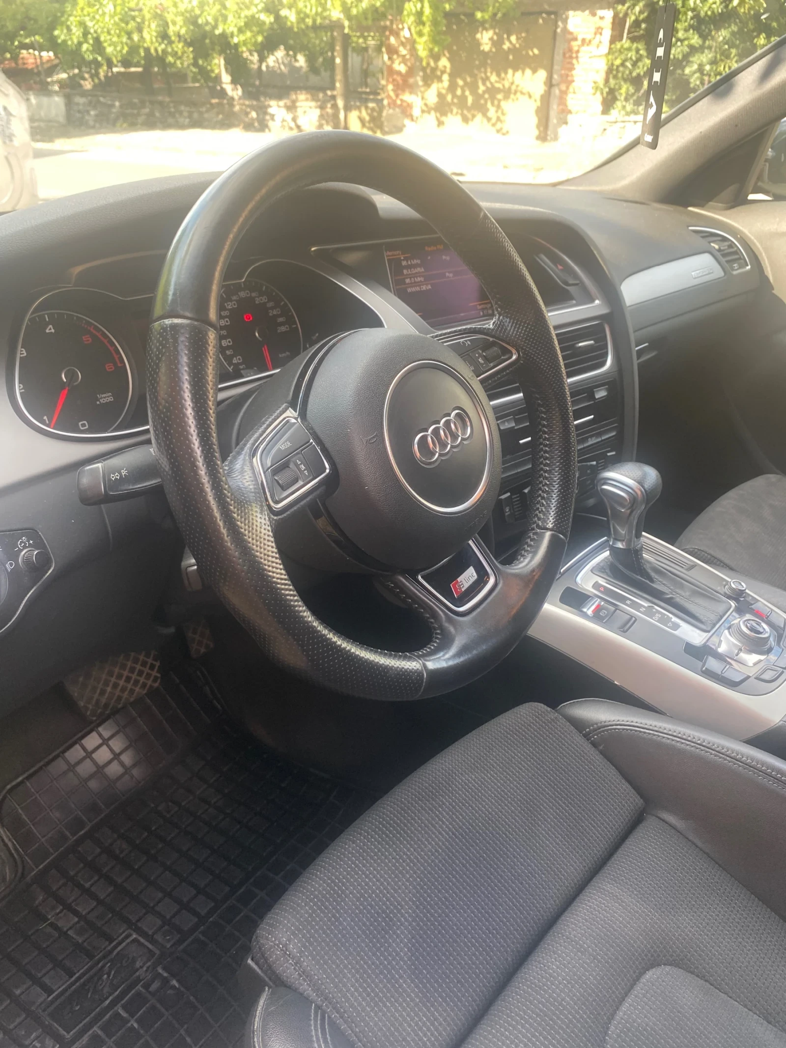 Audi A4 2.0 TDI Quattro 177k.c 3xS-line, снимка 9 - Автомобили и джипове - 55537962