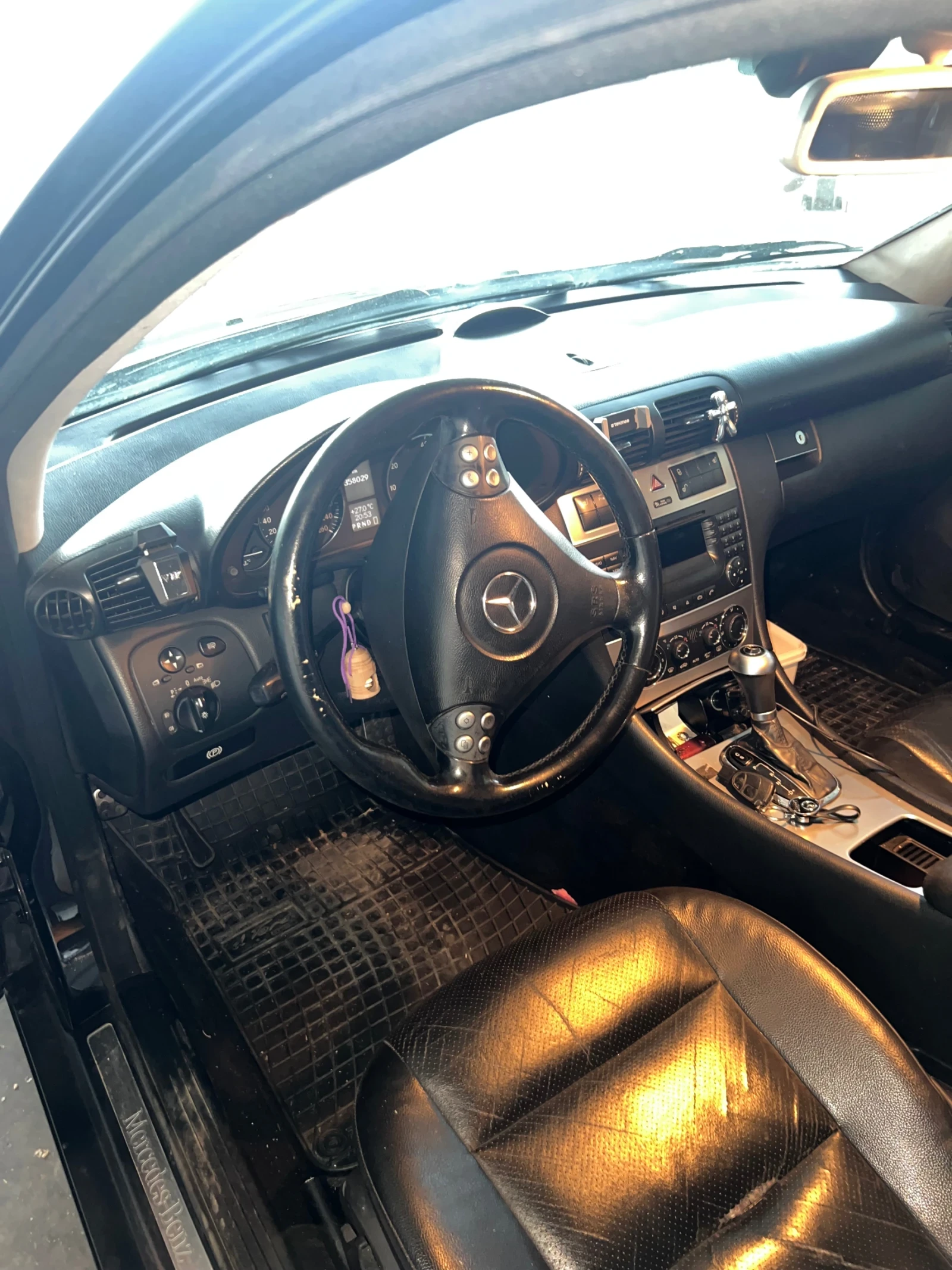 Mercedes-Benz C 230, снимка 8 - Автомобили и джипове - 55630218