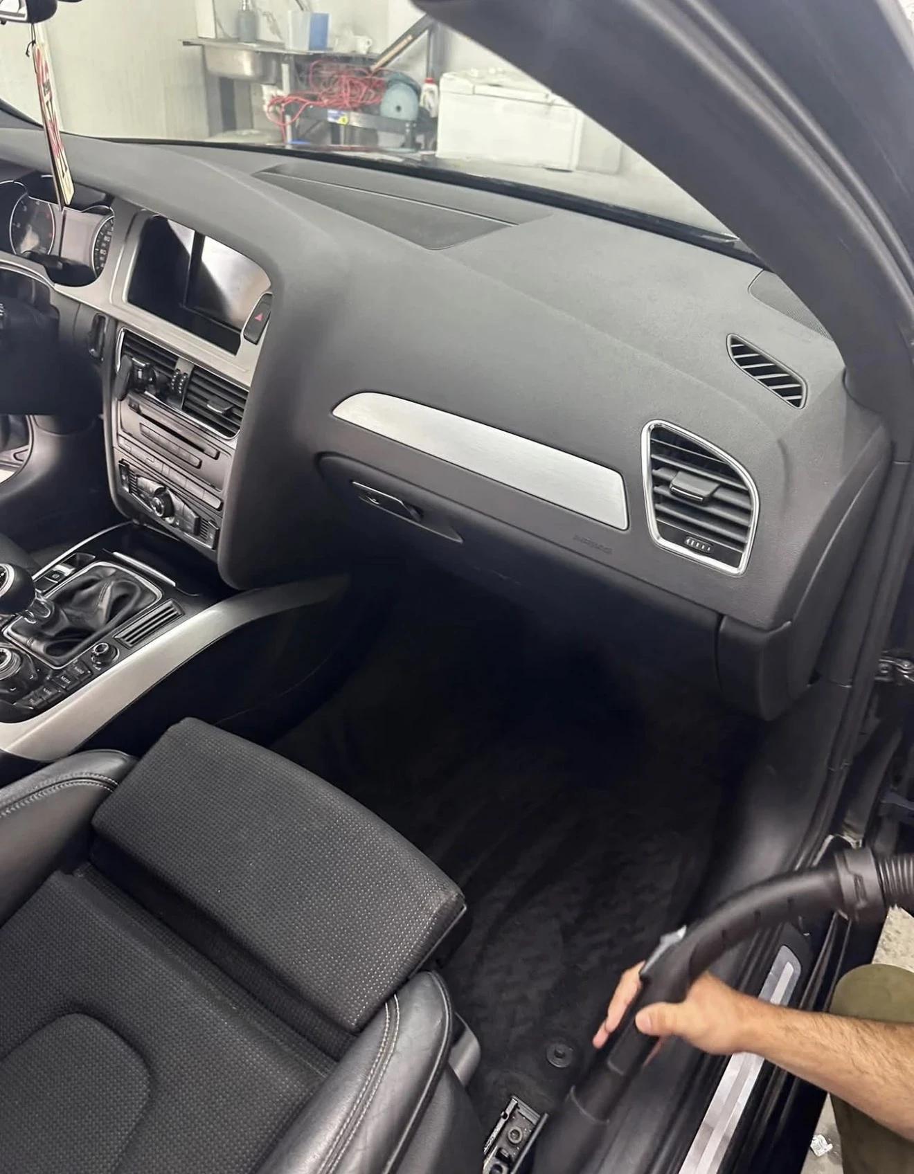 Audi A4 2.7 TDI / PANORAMA / BIXENON, снимка 8 - Автомобили и джипове - 55988643