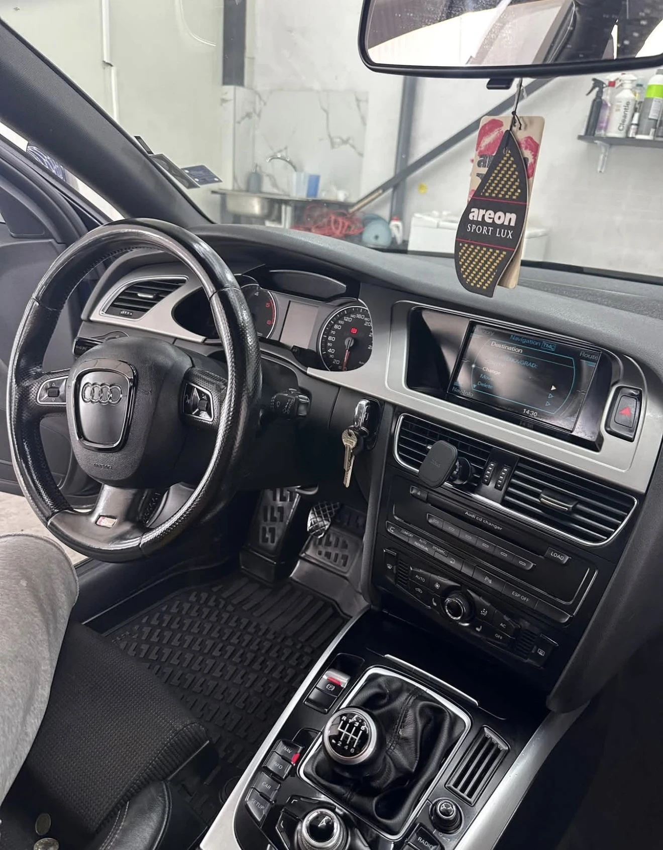 Audi A4 2.7 TDI / PANORAMA / BIXENON, снимка 9 - Автомобили и джипове - 55988643