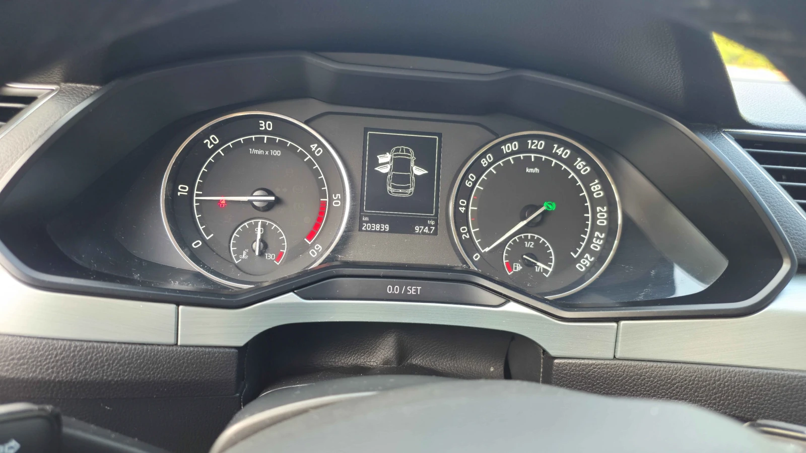 Skoda Superb 2.0TDI 4x4, снимка 14 - Автомобили и джипове - 56076247