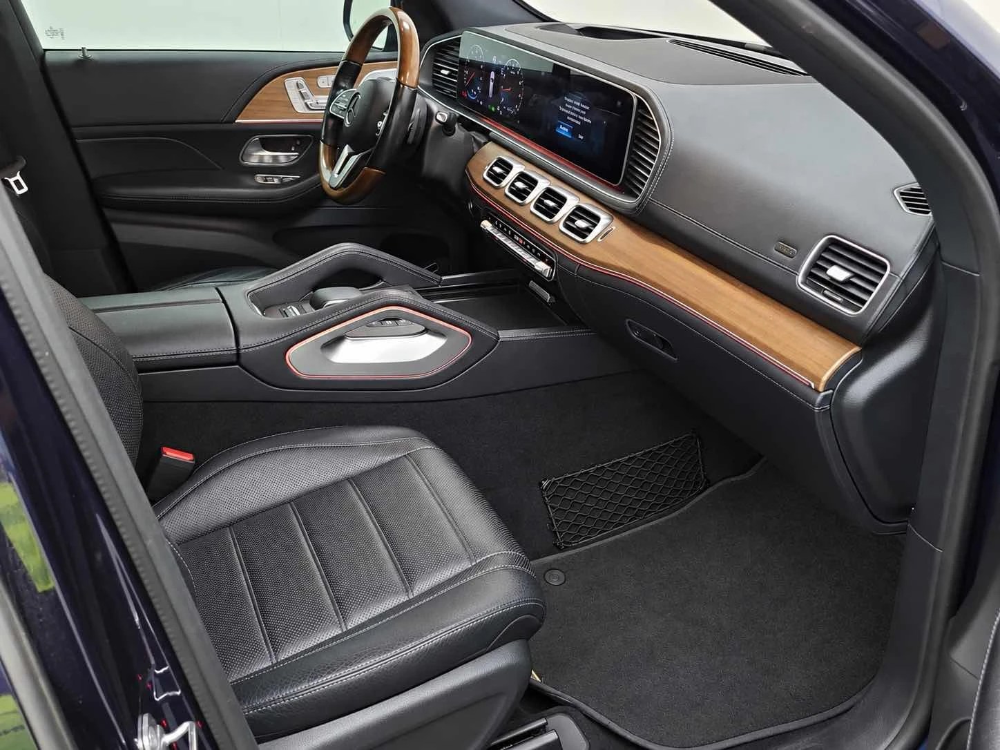 Mercedes-Benz GLS 450 4MATIC FIRST CLASS TV EKРАНИ, снимка 7 - Автомобили и джипове - 56266942