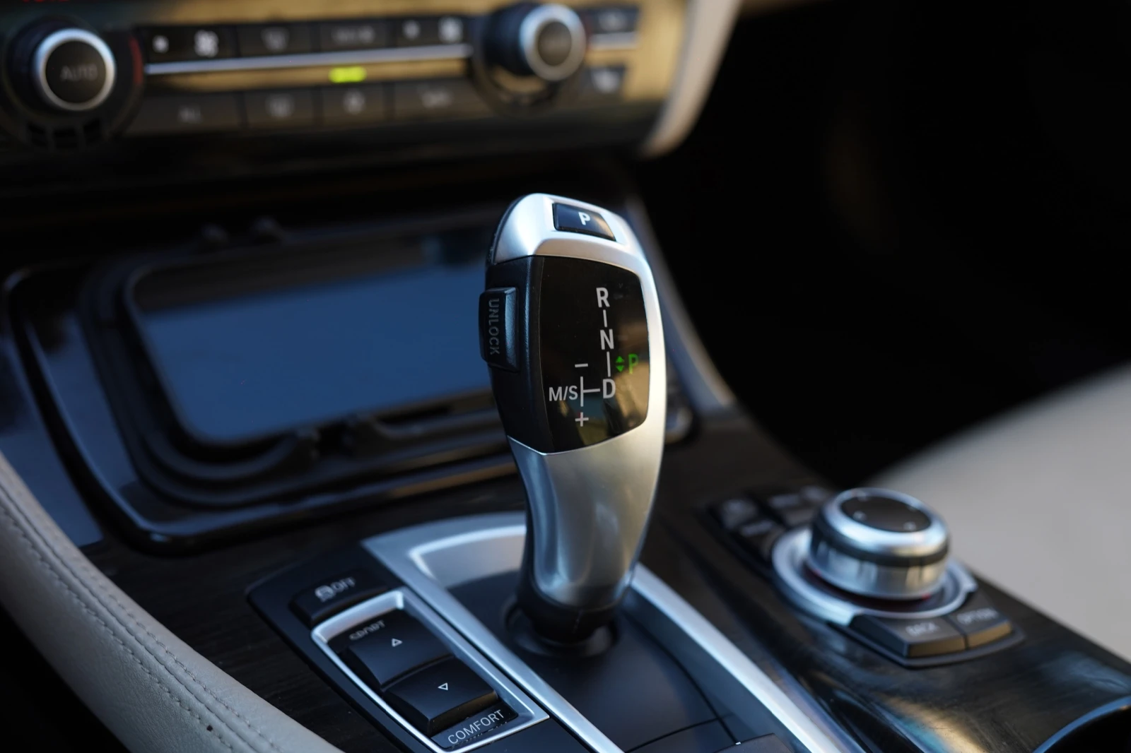 BMW 523, снимка 11 - Автомобили и джипове - 56552832