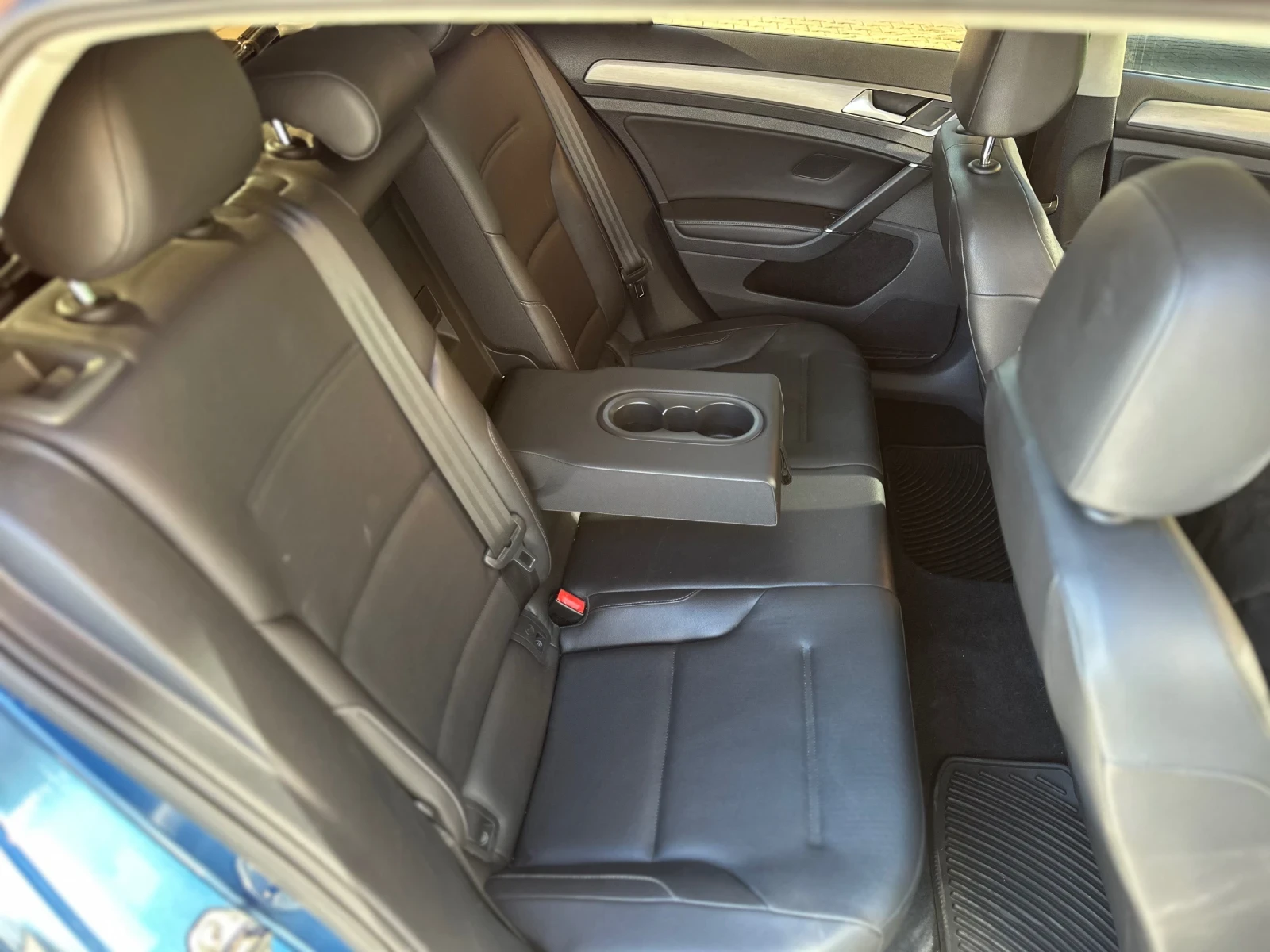 VW Golf 2.0 TDI, снимка 9 - Автомобили и джипове - 56635981