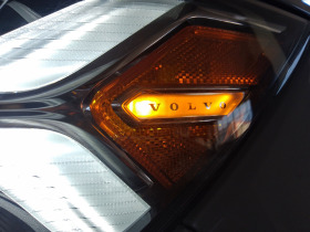 Volvo XC40 2.0 T5 R Design 4x4, снимка 17