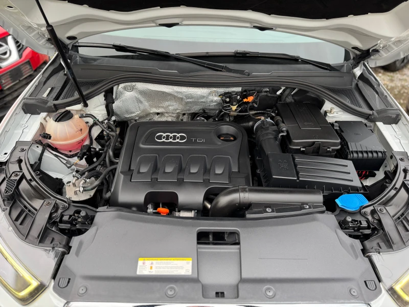 Audi Q3 2.0TDI * S-Line* NAVI * LED * XENON* Quattro, снимка 16 - Автомобили и джипове - 52296373