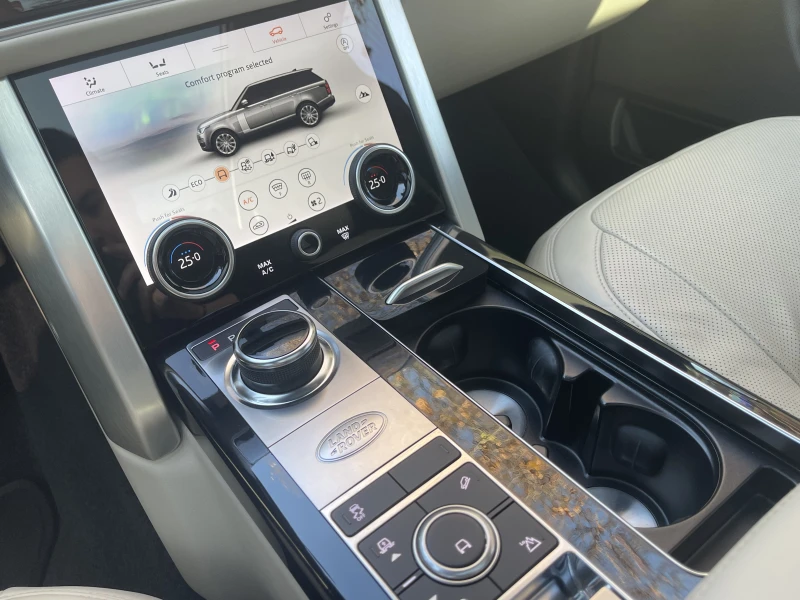 Land Rover Range rover Vogue 3.0d* Meridian, снимка 10 - Автомобили и джипове - 52651669