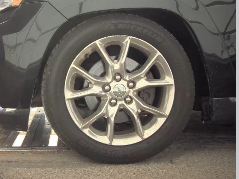 Jeep Grand cherokee, снимка 9 - Автомобили и джипове - 52990543